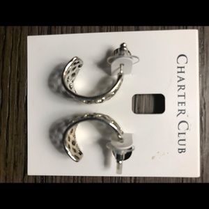 Ladies charter club with silver earrings